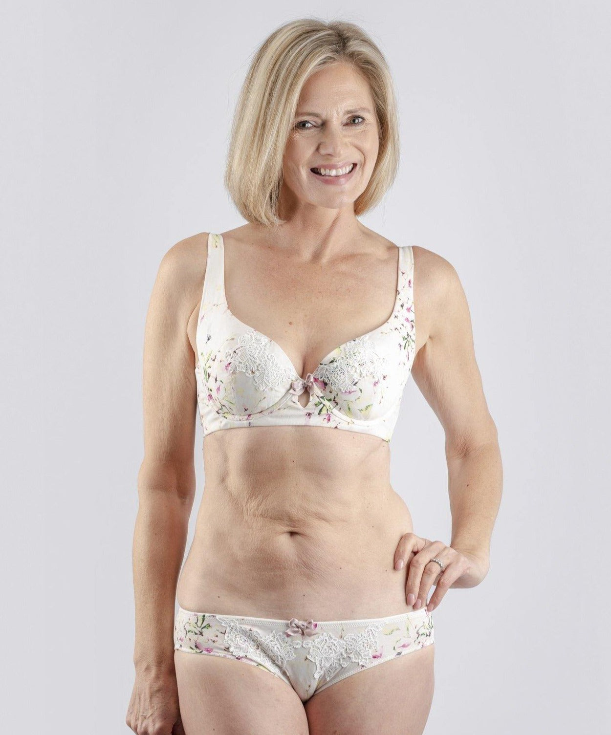 How the Right Menopause Underwear Can Help You Beat Hot Flushes – Juliemay  Lingerie UK